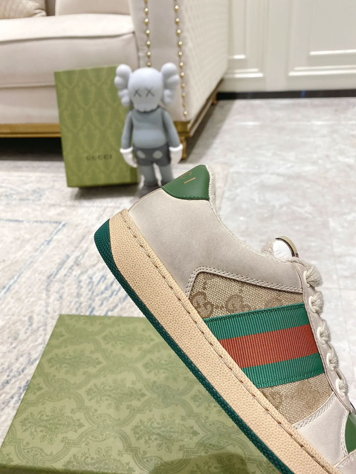 Gucci - Newly upgraded Gucci dirty shoes for couples 👫 2022 early spring new style... GG series distressed casual dirty shoes for the catwalk ⚠️⚠️ Original development and purchase level version... Metal double G crystal cylindrical logo... Gucci original pattern webbing... Exclusive color rubbed cowhide fabric, original terry cloth is delicate, soft and more comfortable and breathable, privately stamped two-color original TPU outsole (lower layer is wider, upper layer is narrower) Ready stock, matching packaging... 35-40/39-44 regular size 💰Female style 290 💰Male style 290